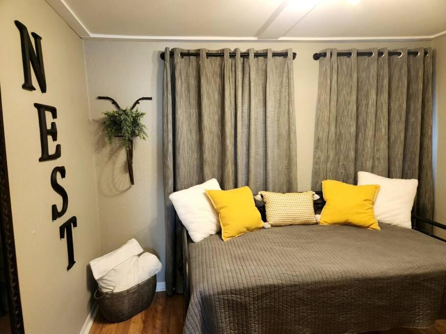 The Nest Downtown Dunedin No Kids, No Pets Luaran gambar